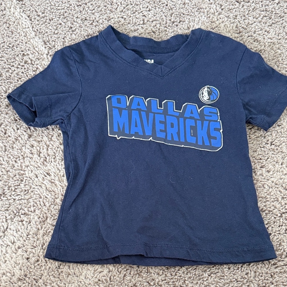 NBA Dallas Mavericks Navy Blue VNeck Toddler Shirt